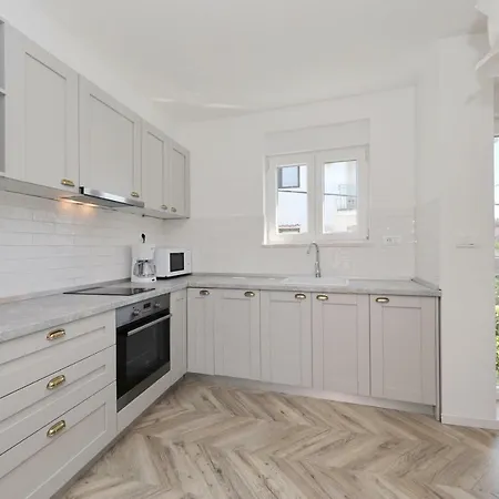 Apartman Ivanov Zára